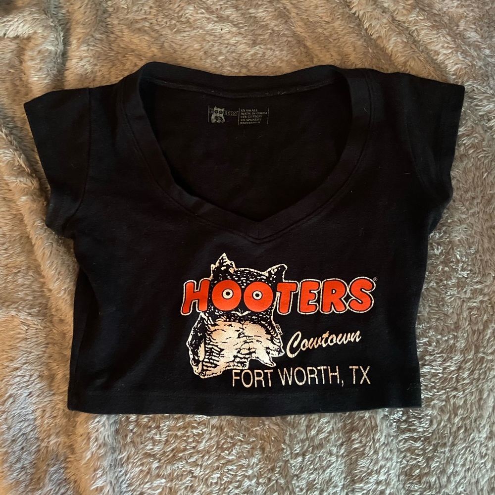 HOOTERS Rare Vintage Uniform Top!